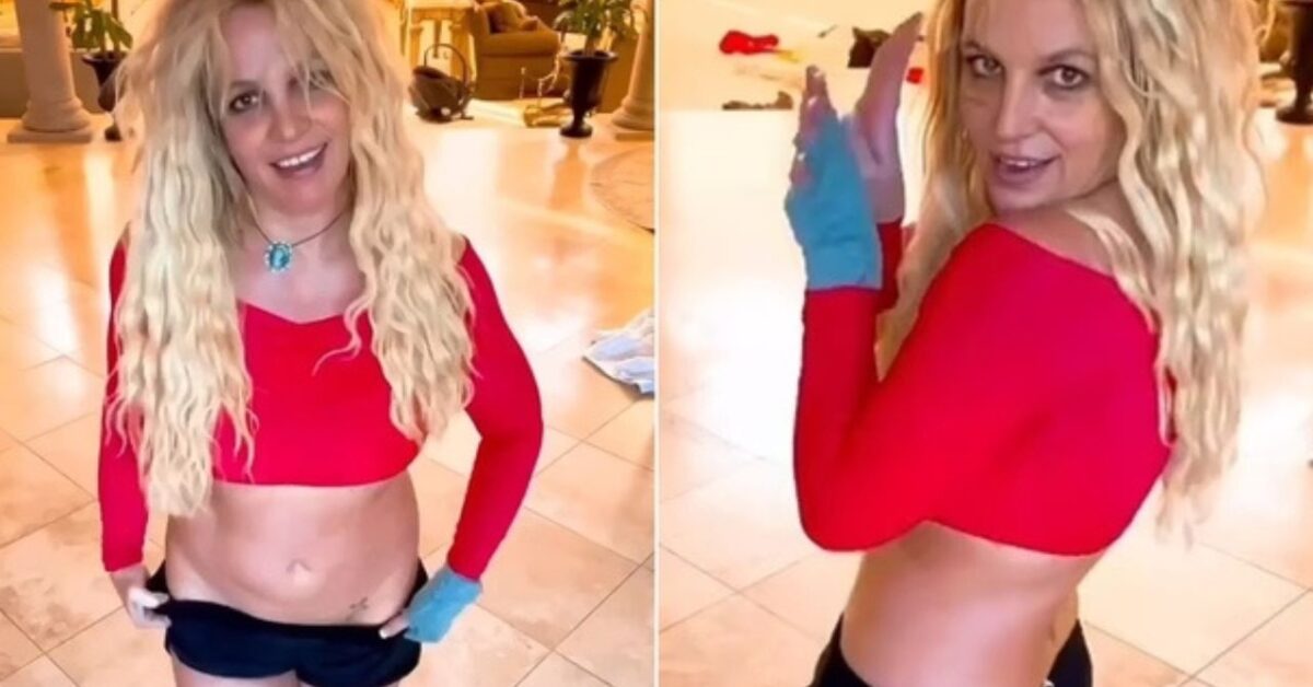 Britney Spears Announces I Have Incurable Damage To The Nerves