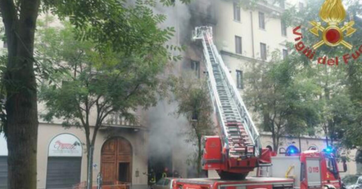 È esploso tutto Incendio scoppiato in un officina il tragico