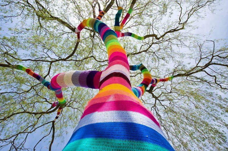 Yarn Bombing: street art all’uncinetto