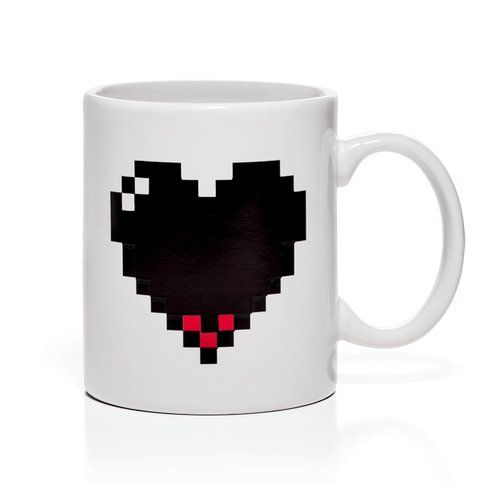 Pixel Heart Heat Changing Mug - Fonte: Thinkgeek.com