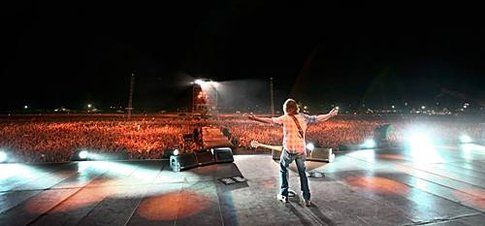 Ligabue a Campovolo, 2011 - foto Facebook ufficiale