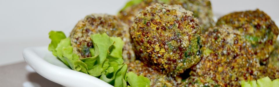 Polpettine di quinoa rossa e spinaci: ricetta vegana in 5 mosse