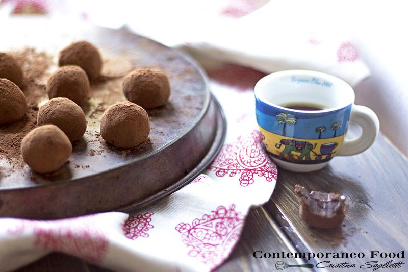 Tartufi al cioccolato e caffè