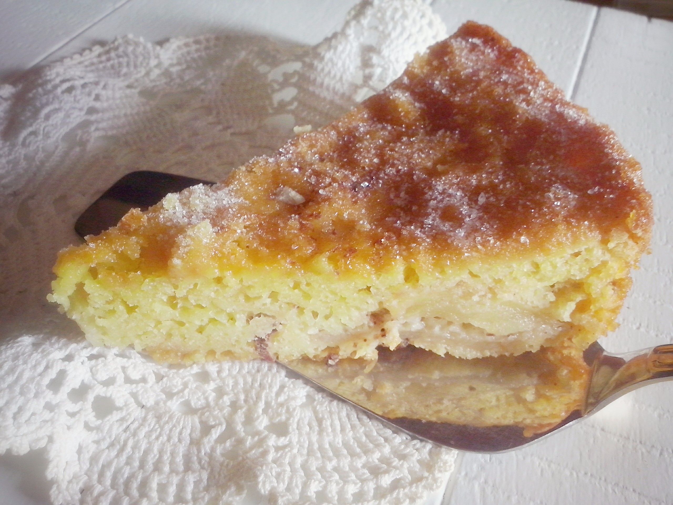 Torta di mele e pere mandorlata