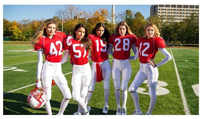 Gli angeli di Victoria's secret testimonial del Superbowl