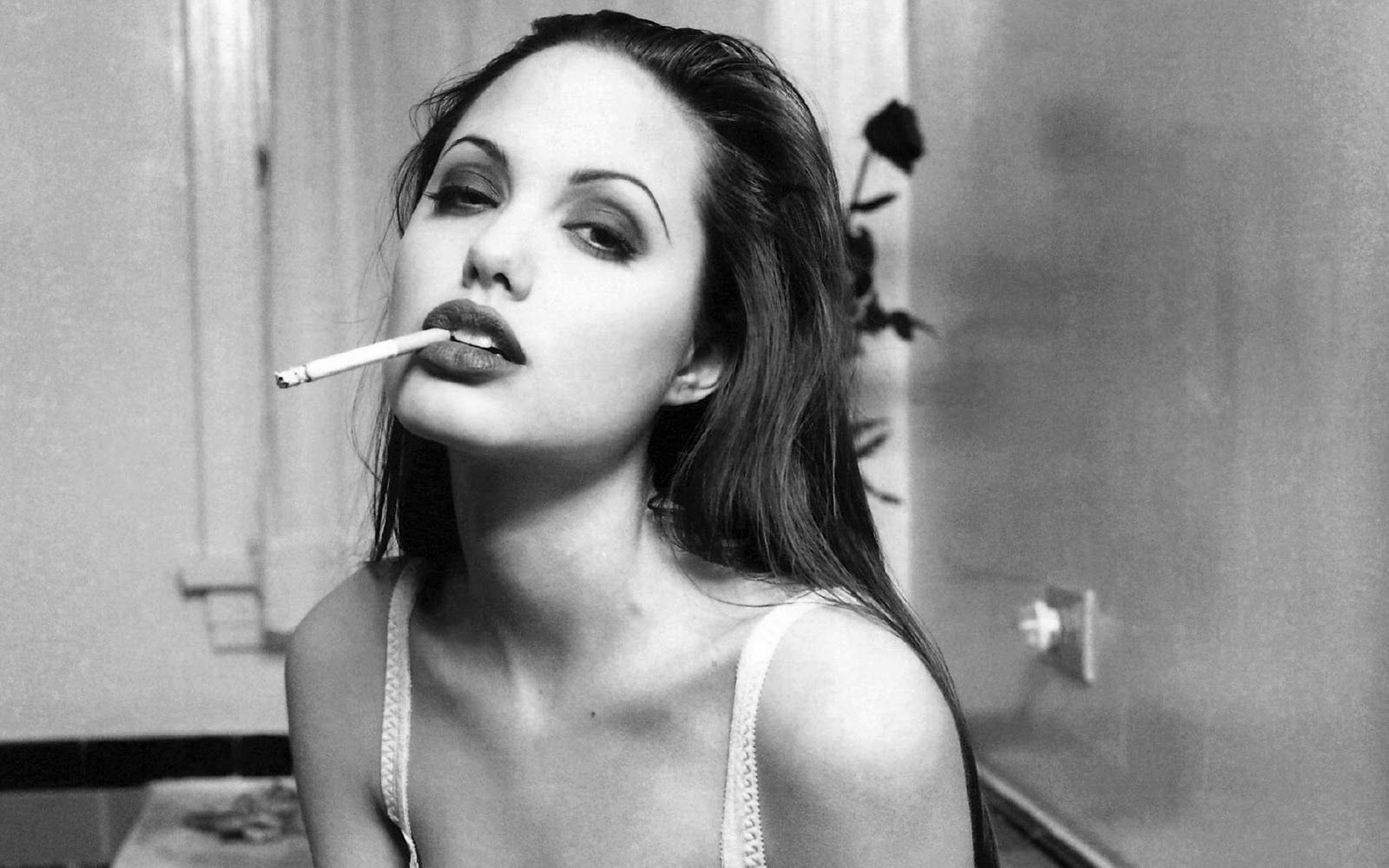 Angelina Jolie 40 Anni Di Bellezza Bigodino
