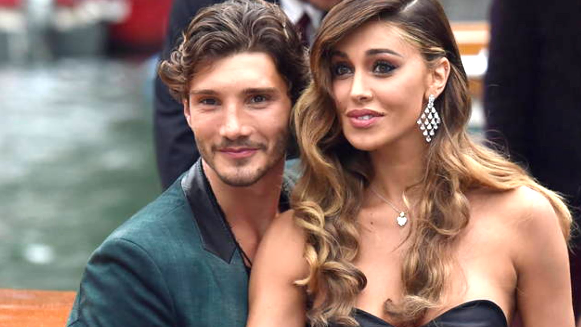 Stefano De Martino chiama C’è Posta per te: a chi ha inviato la busta?