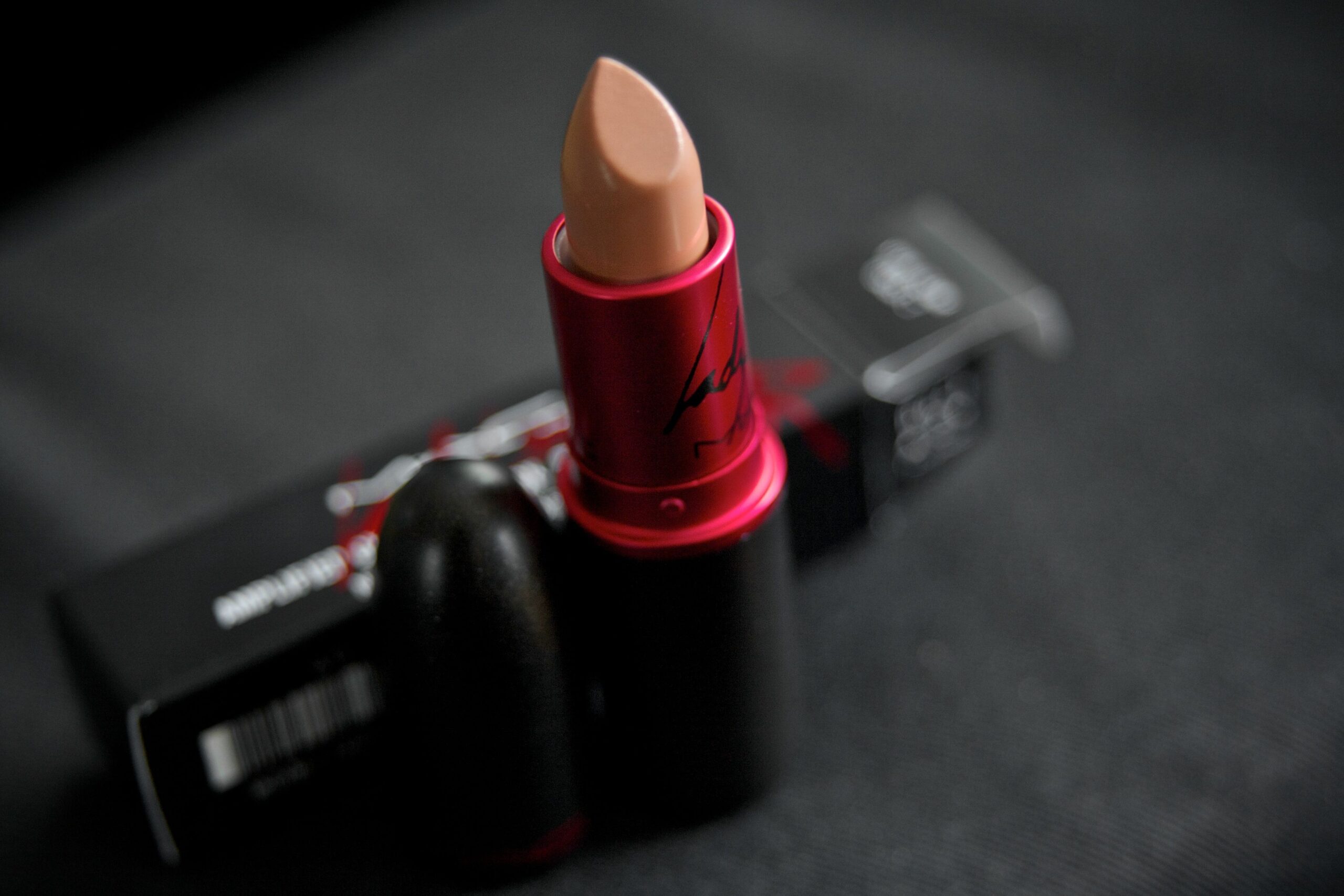 In arrivo il make up Mac #VivaGlam Miley Cyrus II