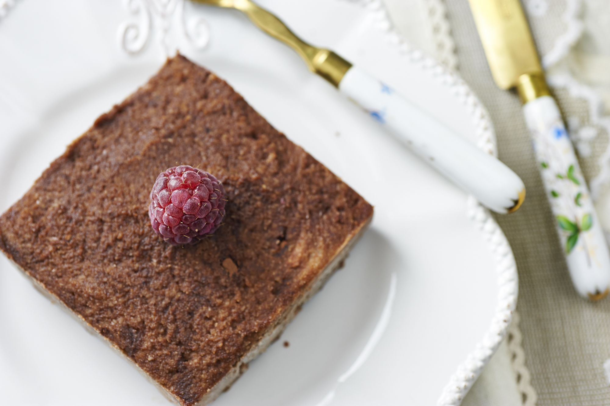 La torta al cioccolato senza cottura