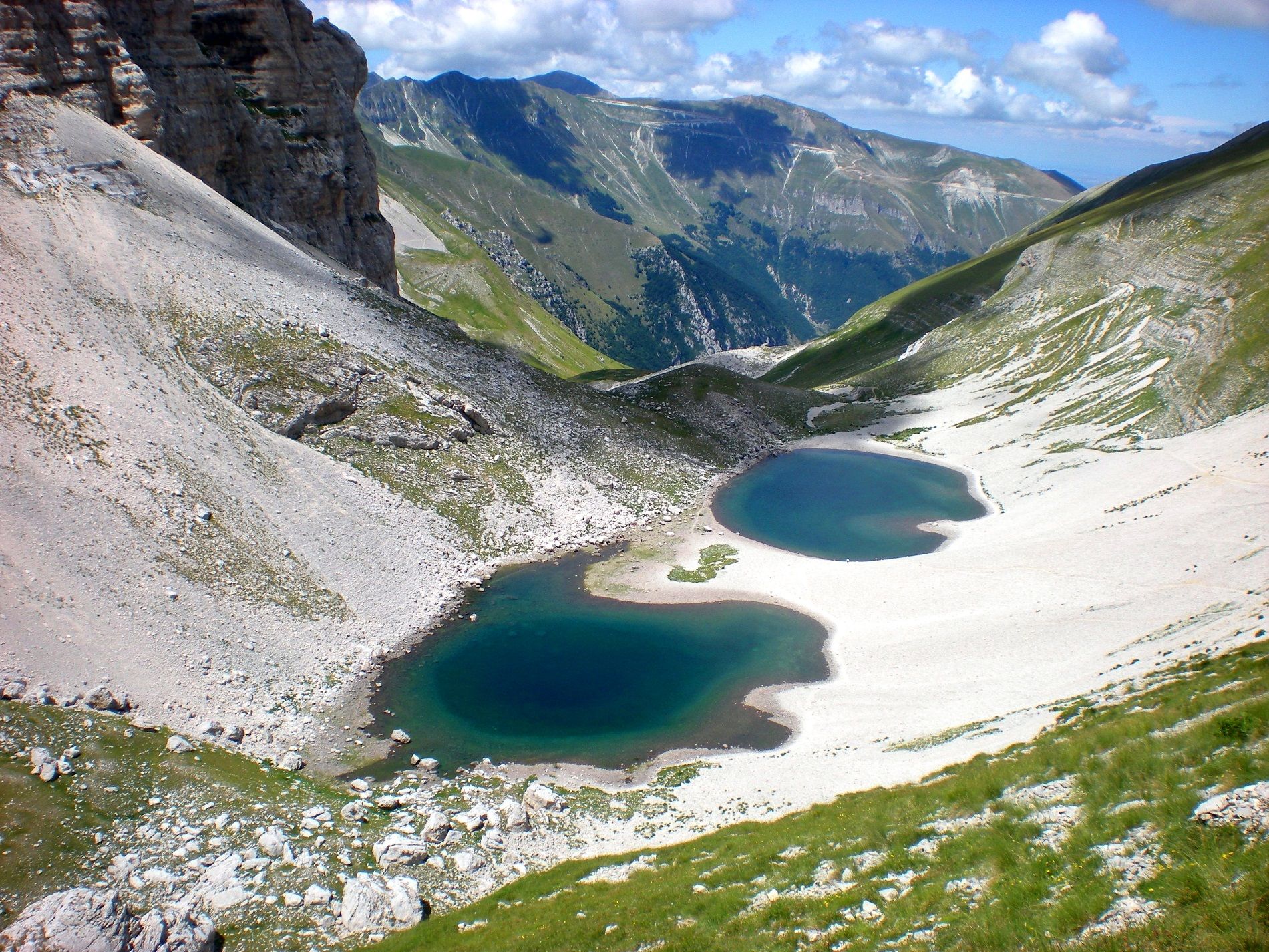 3 curiosità sul Lago di Pilato che ti faranno partire per le Marche