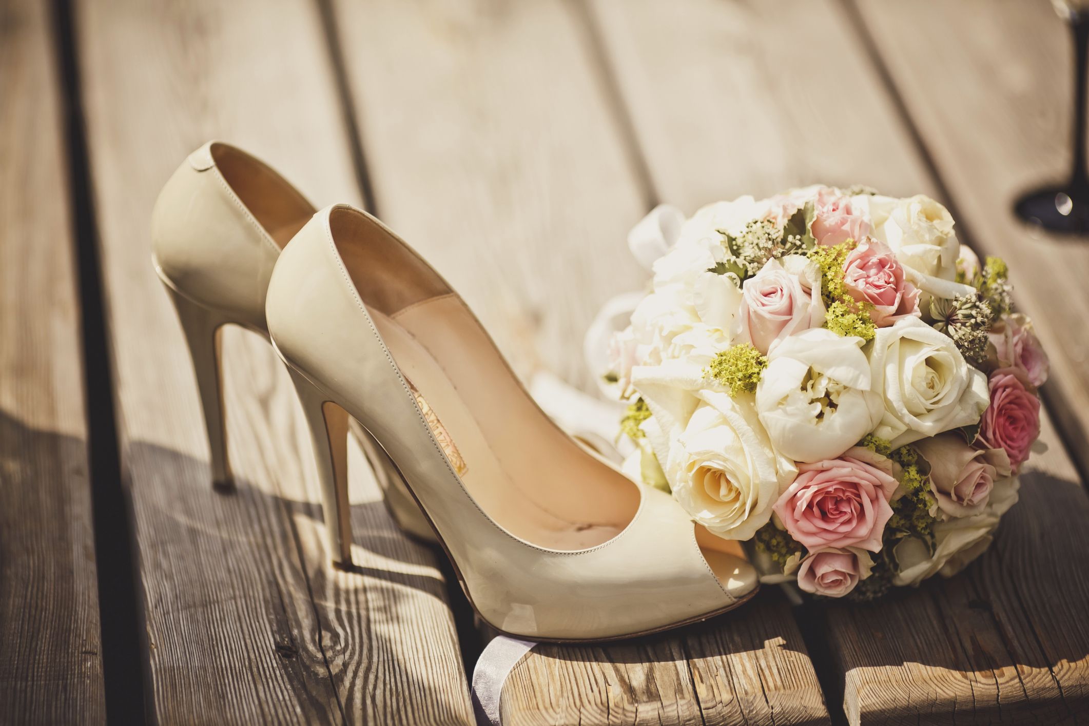 Le scarpe più belle per un matrimonio estivo