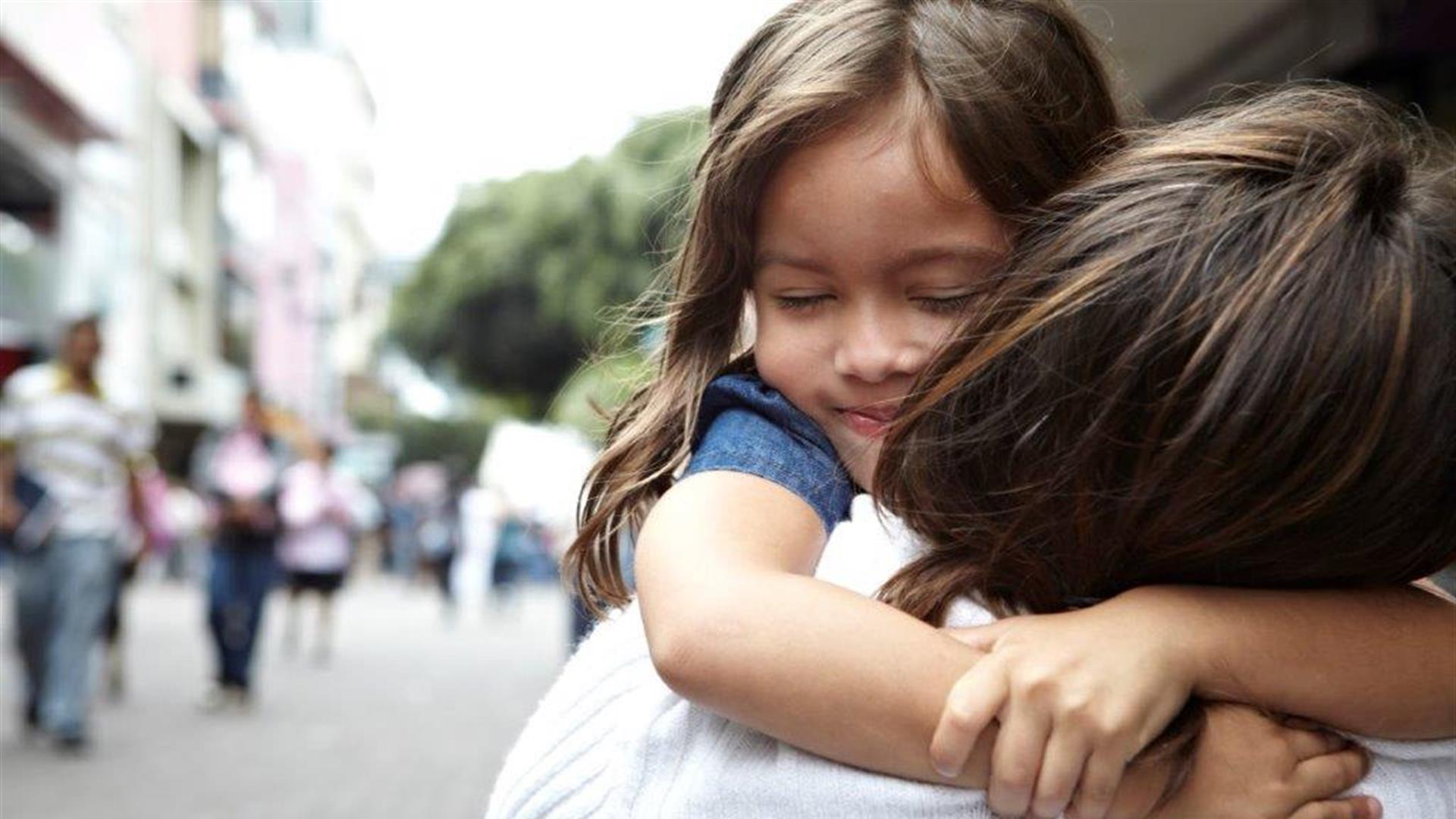 Aiutiamo i bambini a non crescere soli: a Milano il Flash Mob di SOS Villaggi dei Bambini