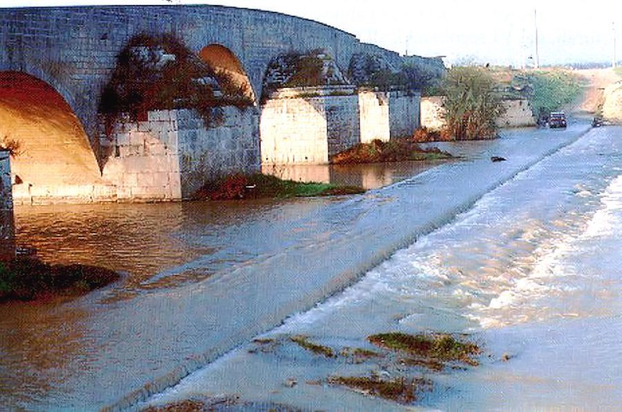 Antico ponte romano sull Ofanto