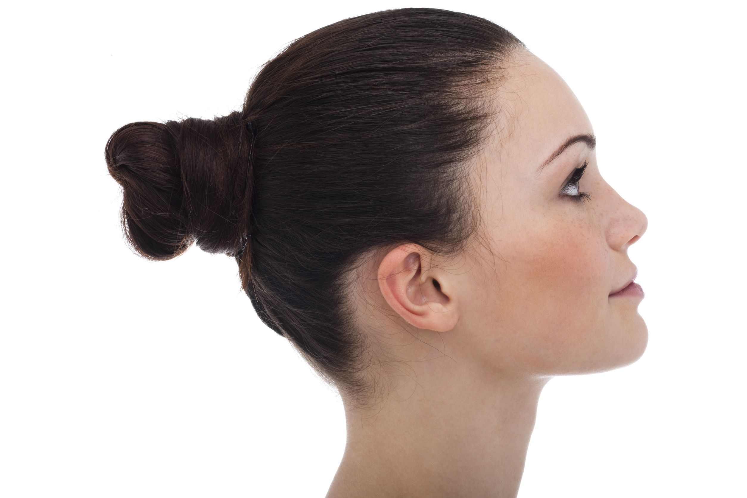 5 acconciature da fare con i mini chignon