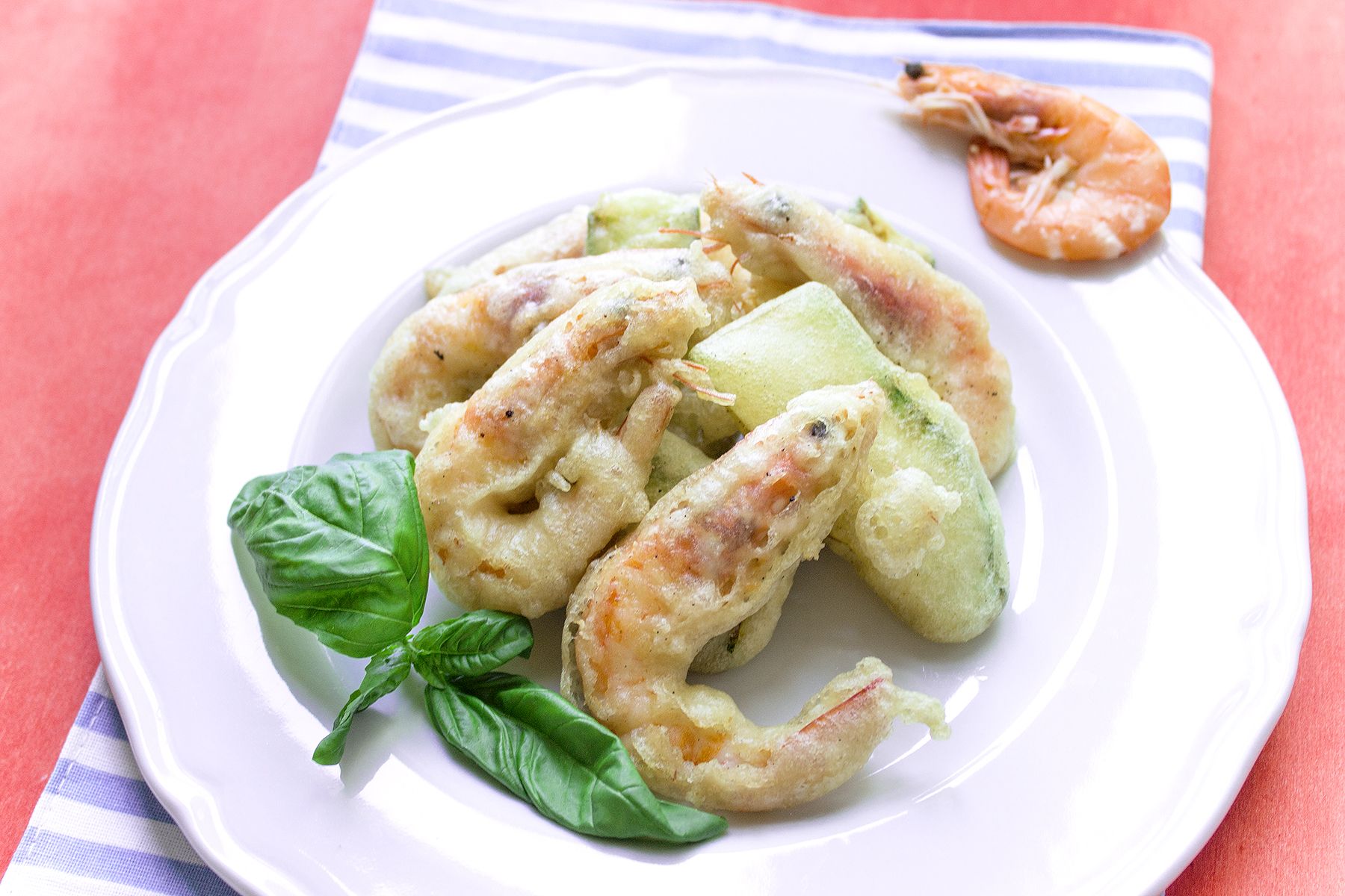 Tempura velocissima di gamberi e zucchine