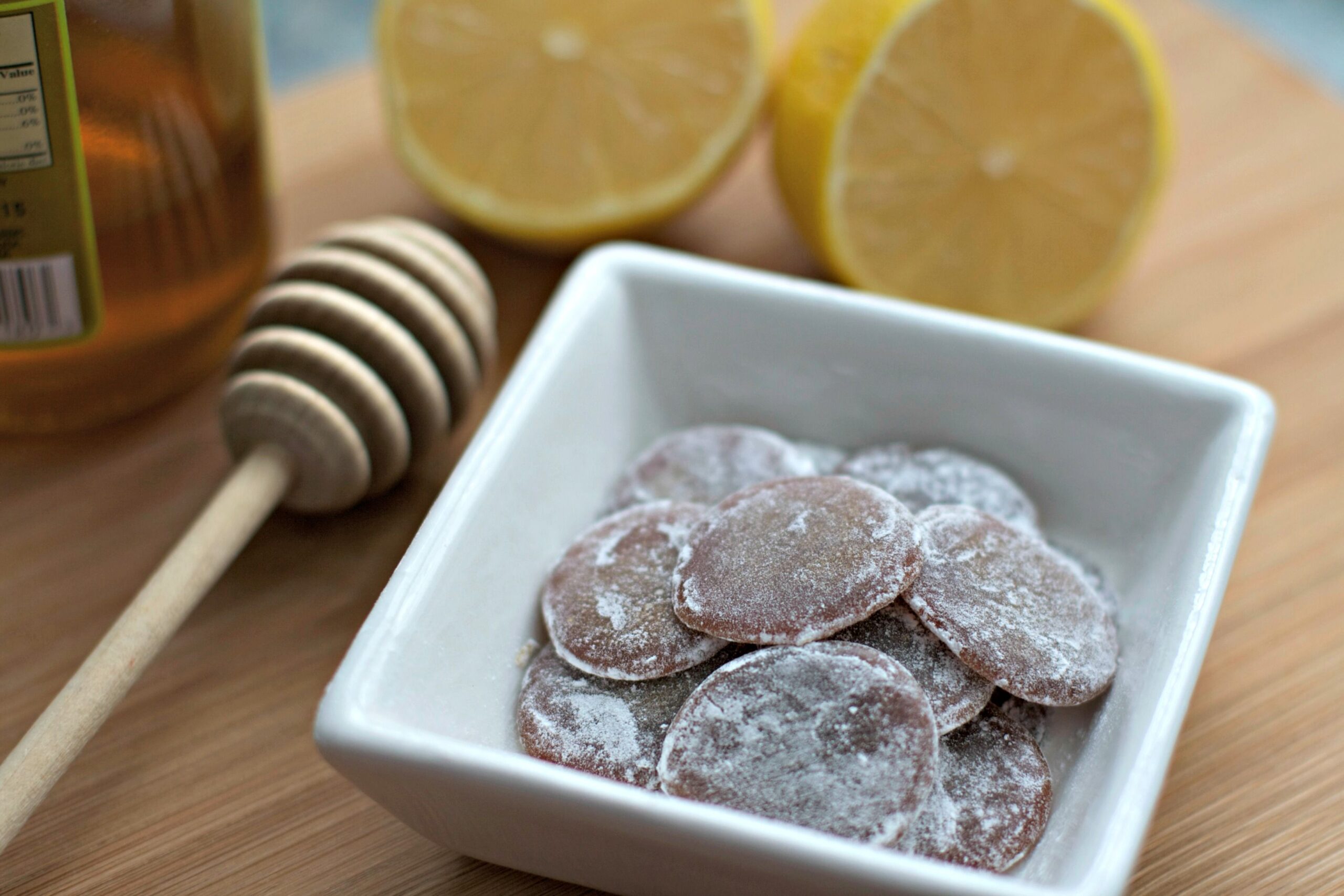 Come preparare in casa le caramelle per la tosse