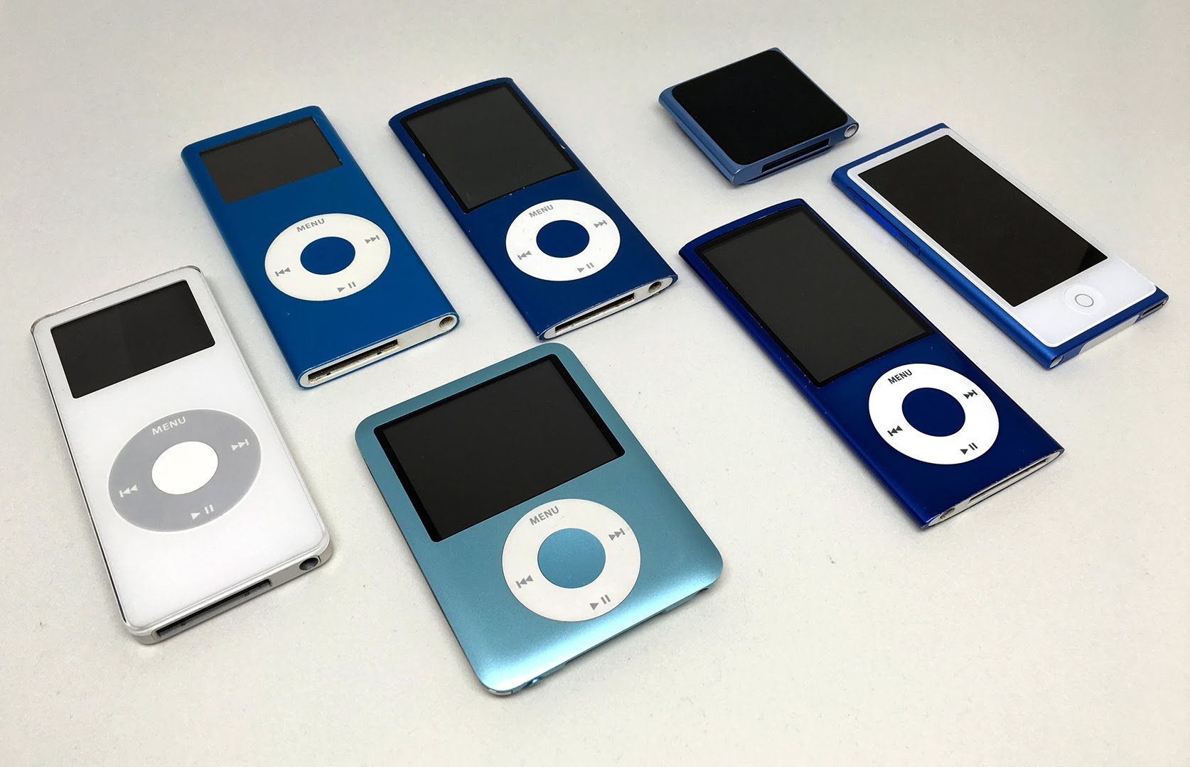 Первые айподы. Apple IPOD Nano. Apple IPOD Nano 1. IPOD Nano 7. Айпод нано 5.