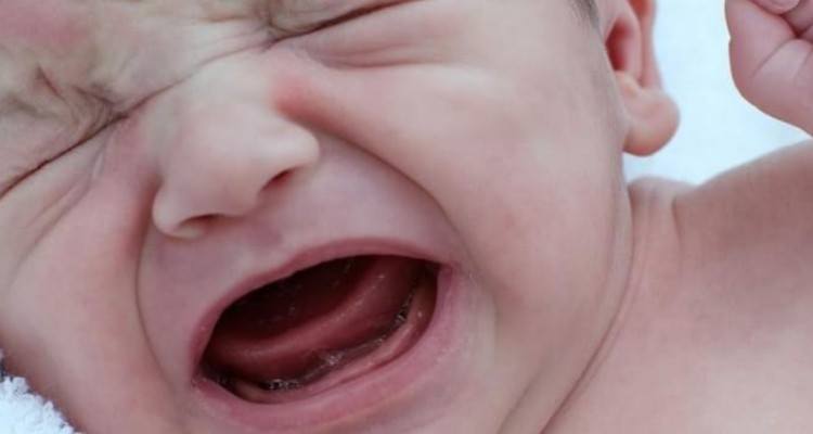 E’ giusto lasciare piangere un bambino fino a che non si calma?