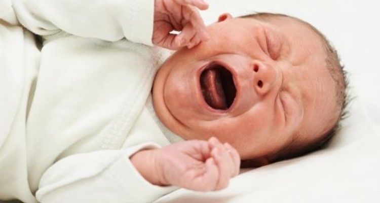 11 preziosi consigli per calmare le coliche del neonato