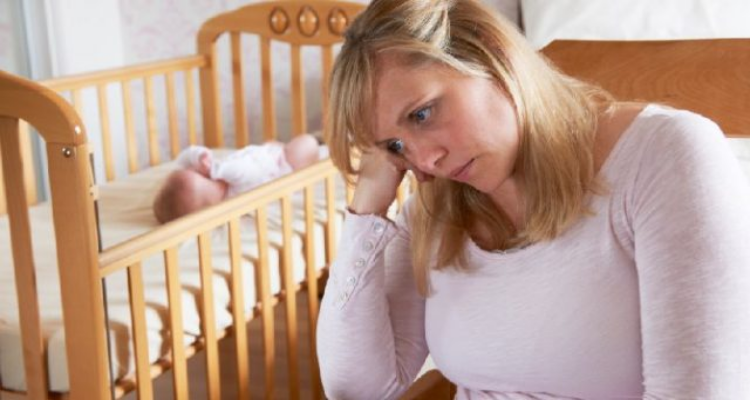 Il dialogo che ogni mamma fa con se stessa tutte le notti