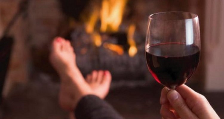 Studi confermano che un bicchiere di vino rosso equivale a un’ora di palestra