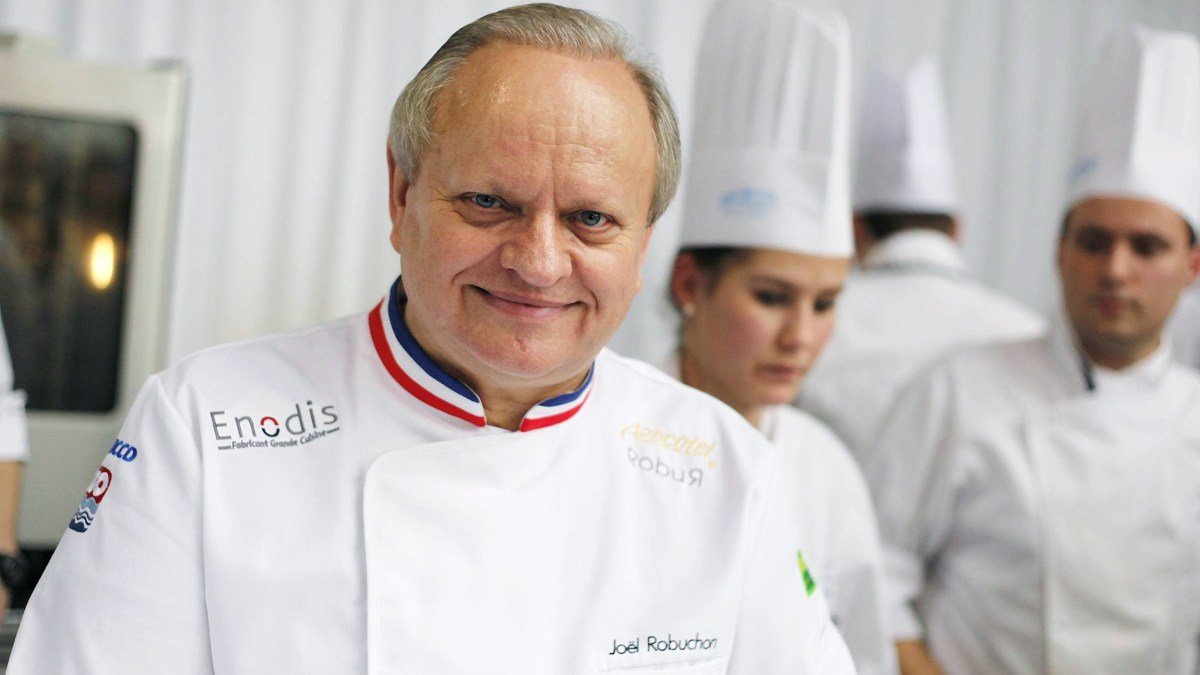 È morto Joel Robuchon, lo chef più stellato del mondo