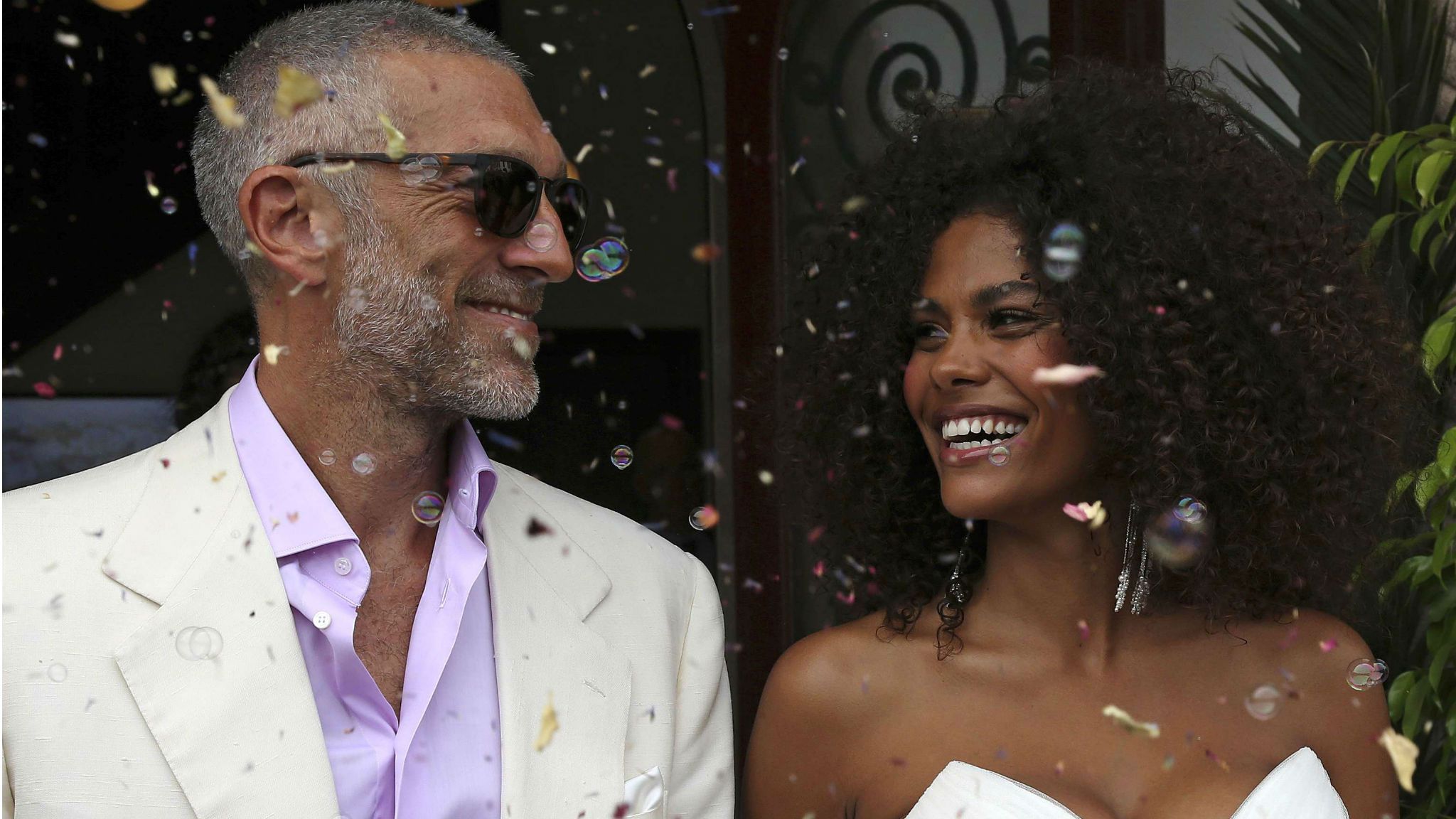 Vincent Cassel si è risposato: chi è Tina Kunakey, la sposa