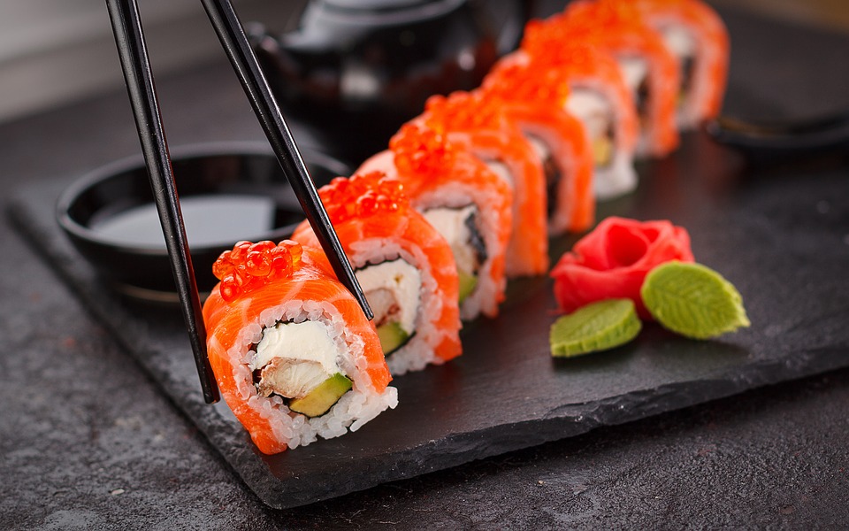 Quante calorie hanno il sushi e il sashimi?