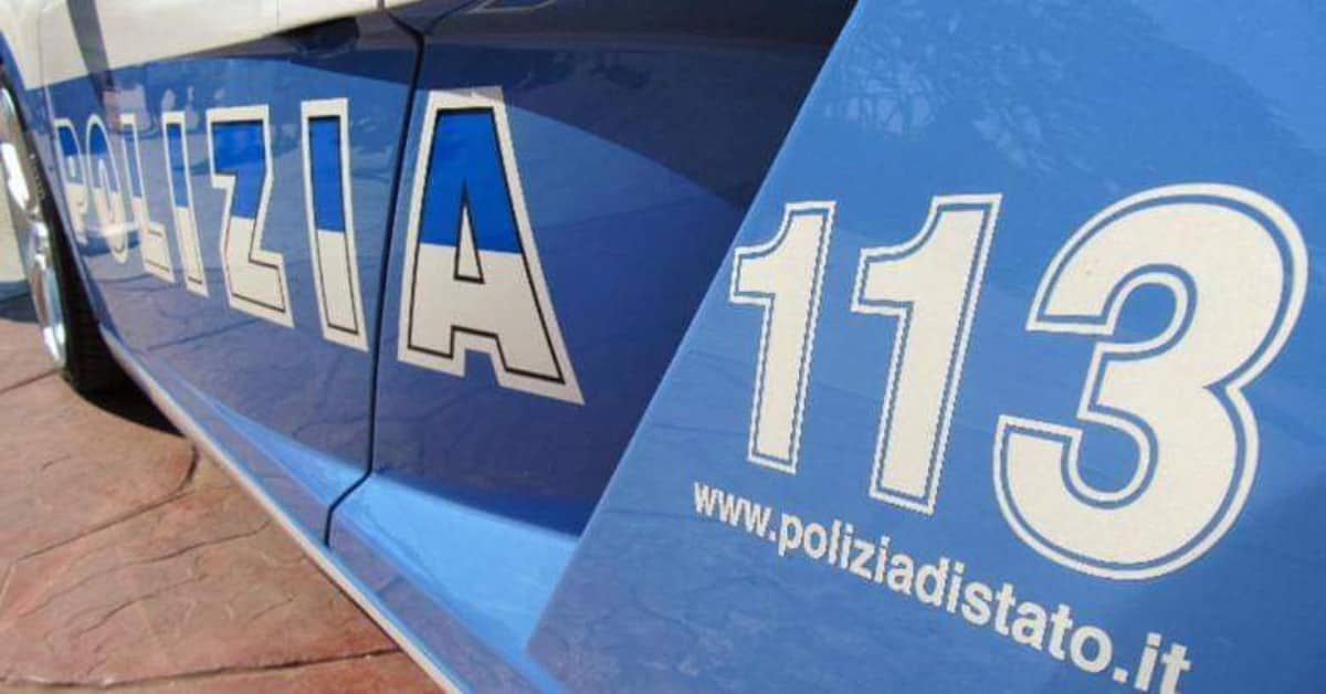 “Papà non farlo”. Mamma e figlia salvate da un estraneo