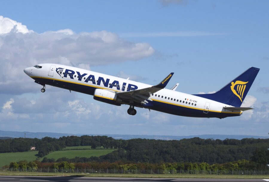 bambini in aereo Ryanair