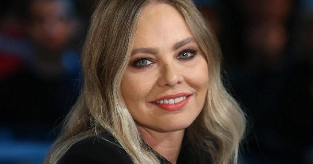 Next photo of Ornella Muti