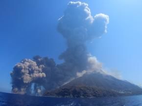 vulcano-stromboli-erutta