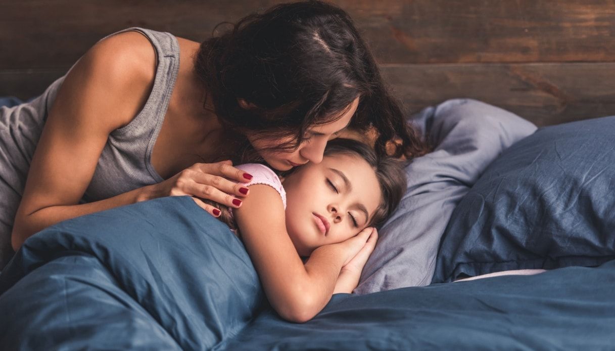 Mettere i figli a letto presto è un toccasana