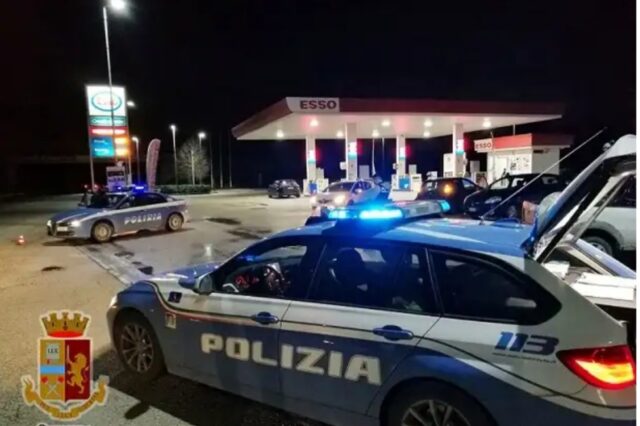 Caserta-papà-abbandona-moglie-e-figli-in-autostrada