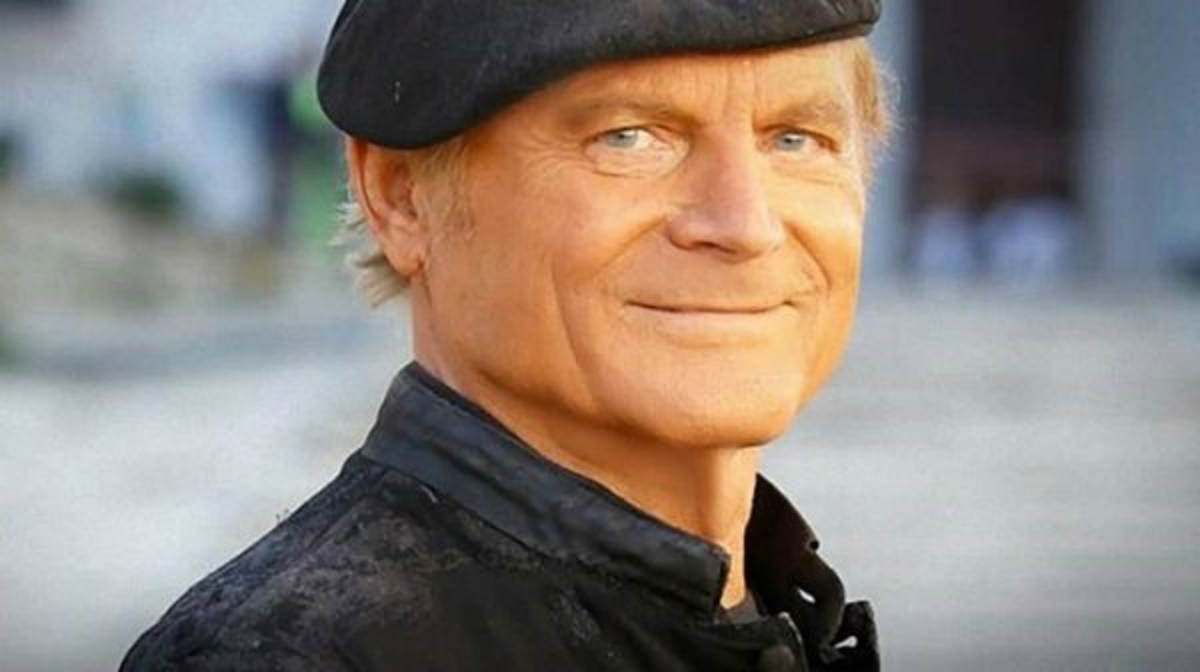 Don Matteo, Terence Hill si ferma, nella tredicesima stagione ci sarà uno degli attori più amati in Italia