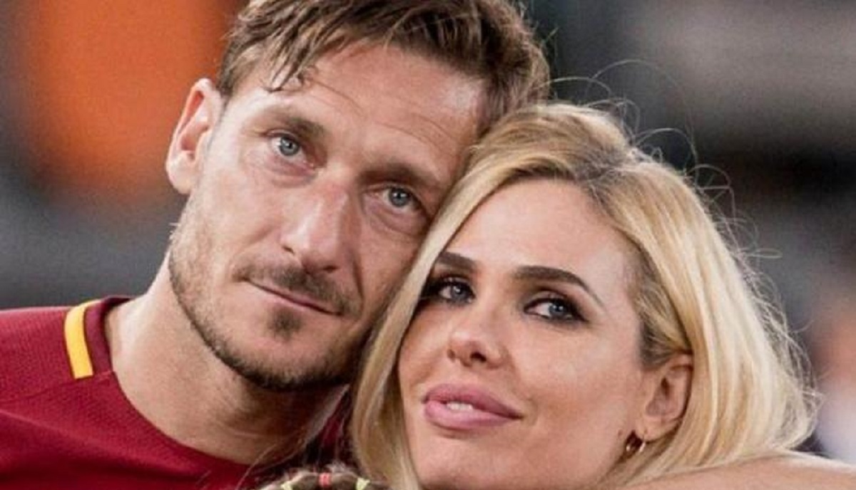 Nuovo arrivo in famiglia, Ilary gli da la bella notizia ma Totti non sembra felice