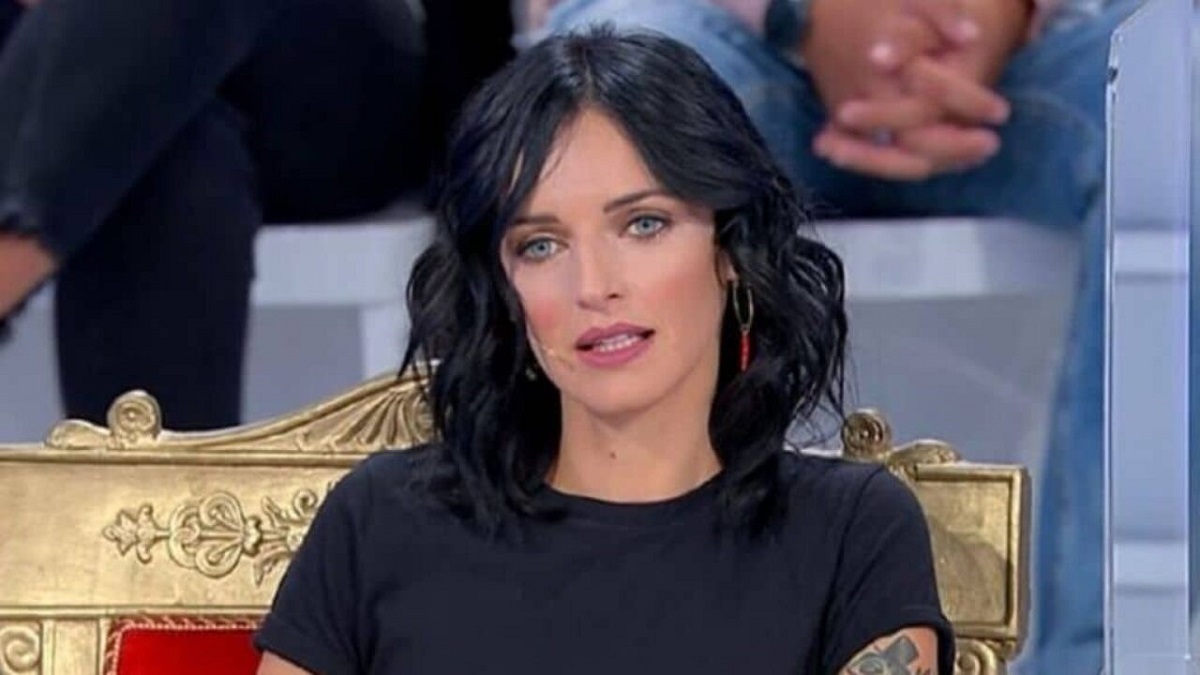 UeD: Jessica Antonini rivela il contenuto delle chat. Davide cancella tutto