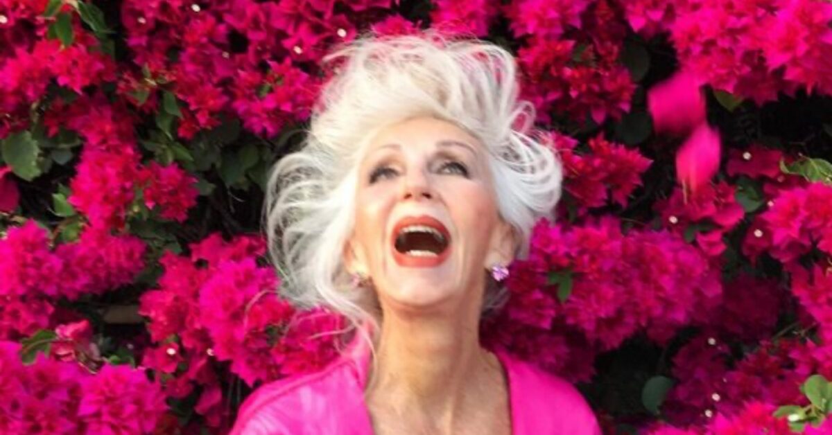 Colleen Heidemann, a 74 anni diventa modella e star di Tik Tok: 