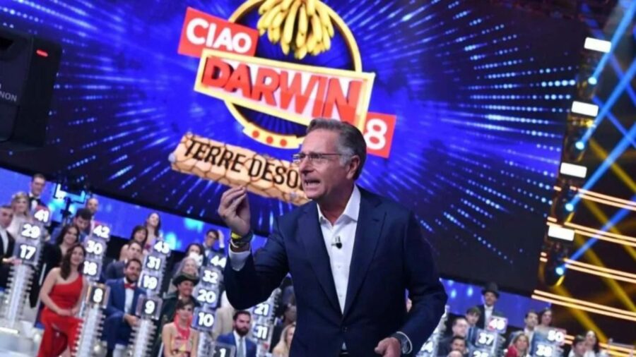 Ultima puntata Ciao Darwin Paolo Bonolis in lacrime