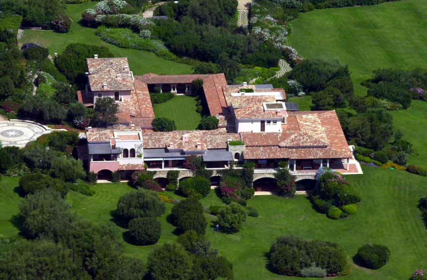 villa certosa di Silvio Berlusconi in vendita