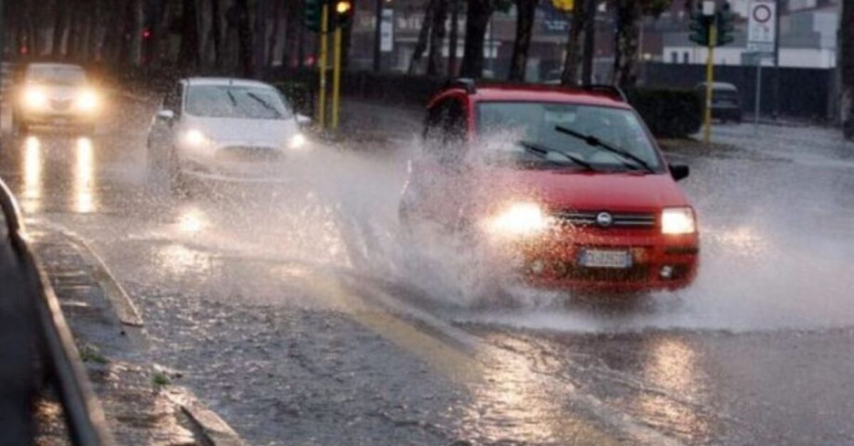 Bad weather in Italy, new weather warnings in 12 regions: the areas ...