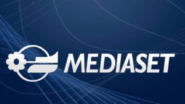 “C’è tensione tra loro” Terremoto a Mediaset, due famosissimi conduttori sarebbero ai ferro corti: nessuno riesce a crederci