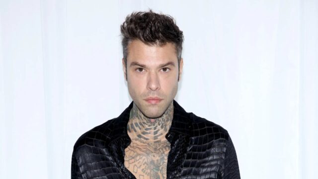 “Beccato con lei” Fedez, con chi era prima di partire per Miami: spuntano le foto