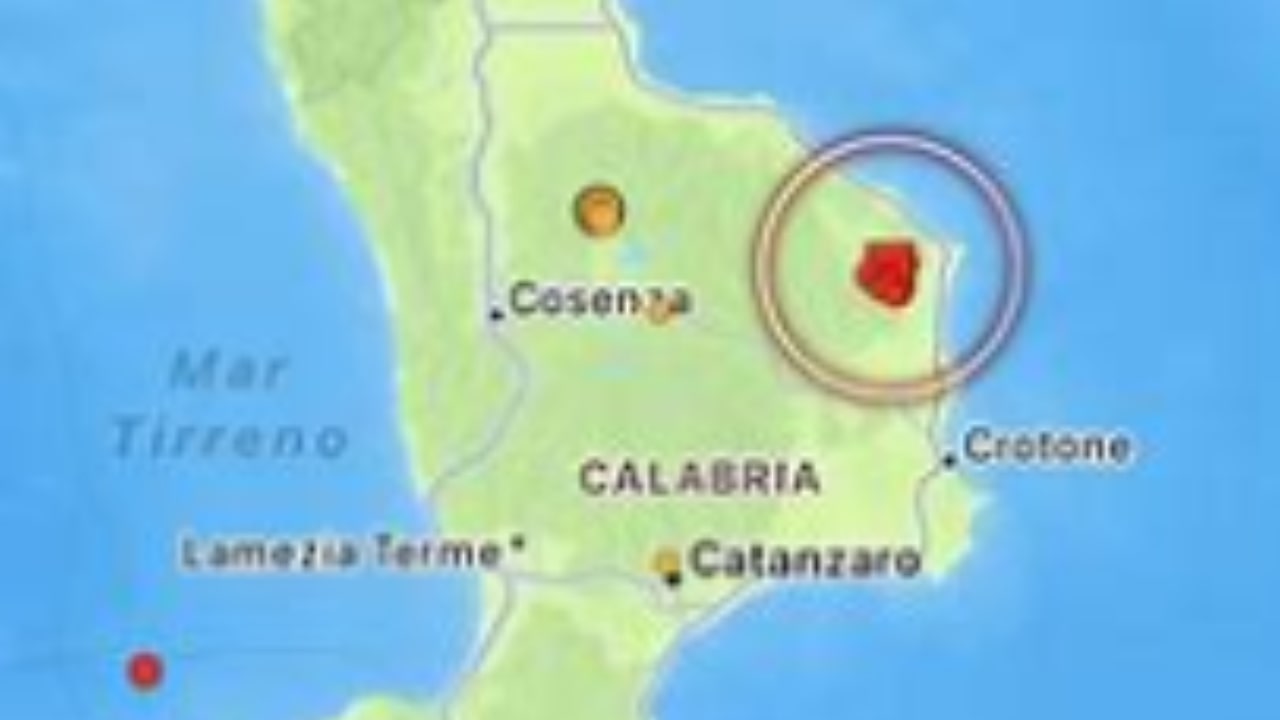 The earth trembles in Calabria