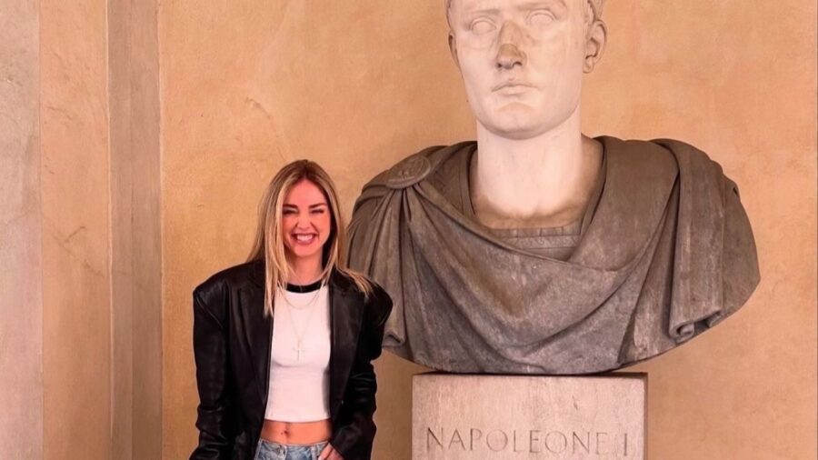 Chiara Ferragni e la foto col busto di Napoleone