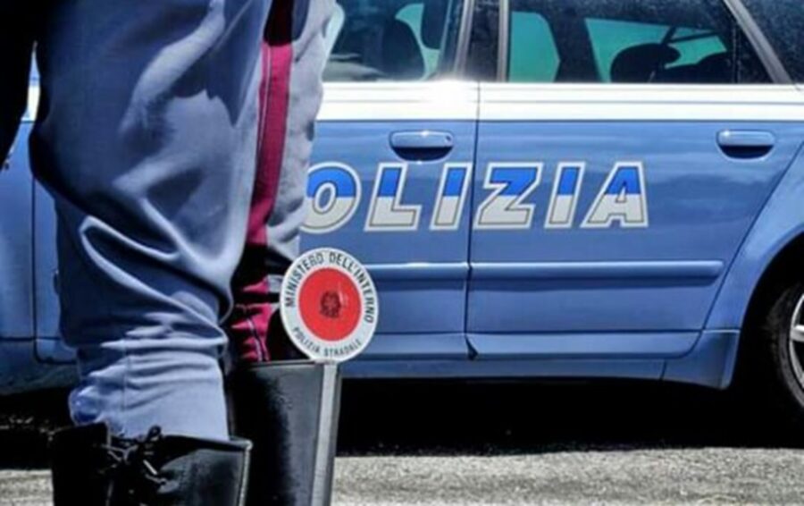 agenti di polizia