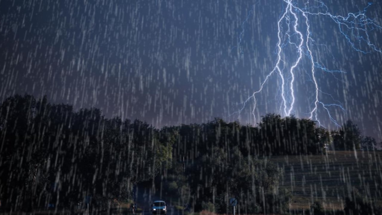 Rischio pioggia e temporale: domani scatta l'allerta meteo