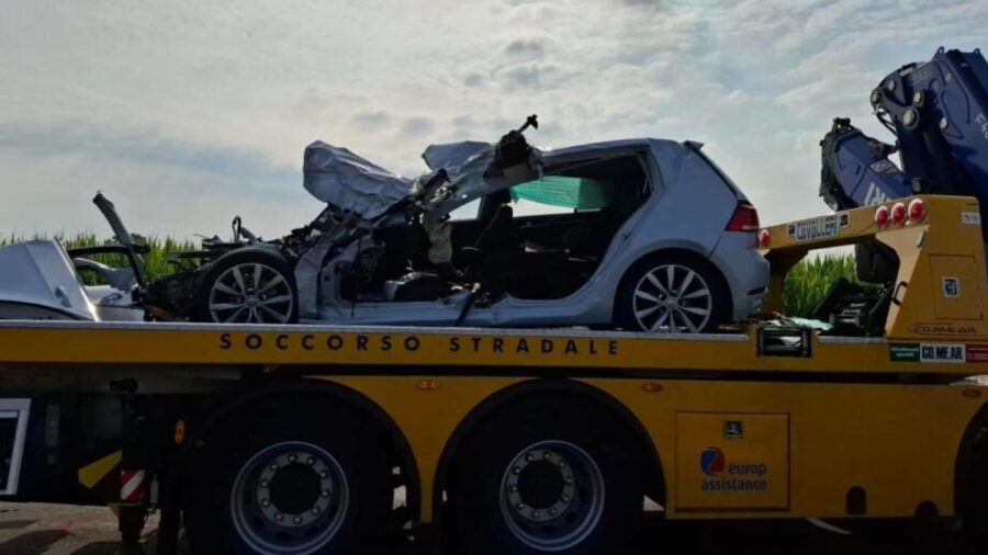 Incidente frontale con un camion, perde la vita un 26enne