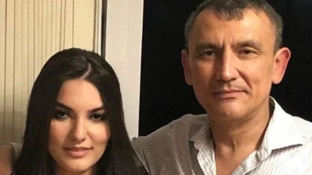 Ragazza perde il padre e messaggia con la sua chat per trovare conforto, dopo diversi mesi succede l’inaspettato