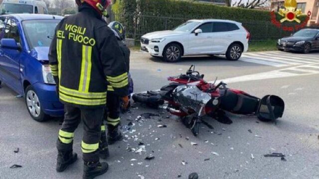 Tragico schianto in scooter, purtroppo l’impatto è stato fatale per un ragazzo di soli 19 anni: dove e cosa è successo